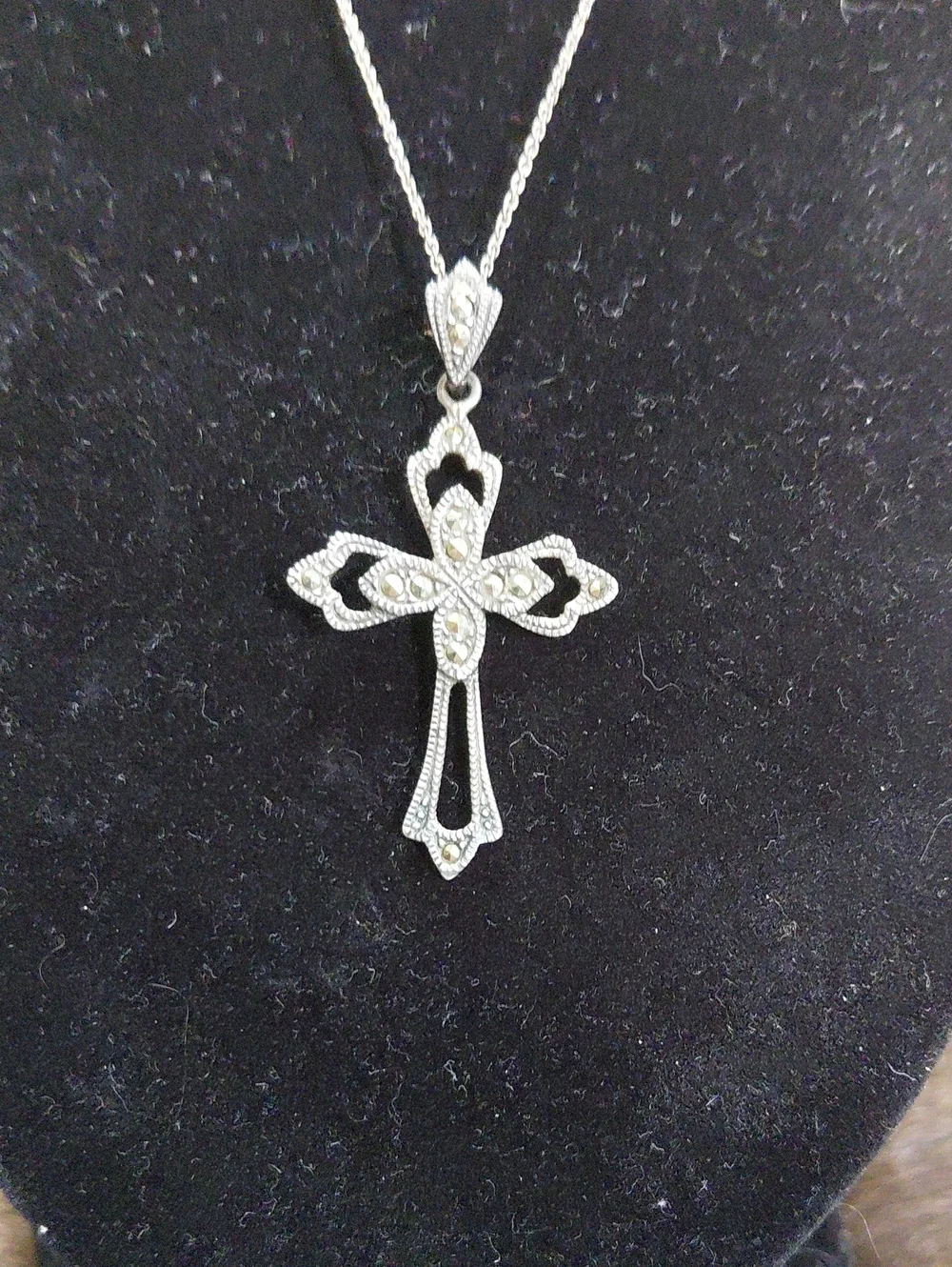 Vintage Filigree Cross Pendant Necklace - Silver Tone